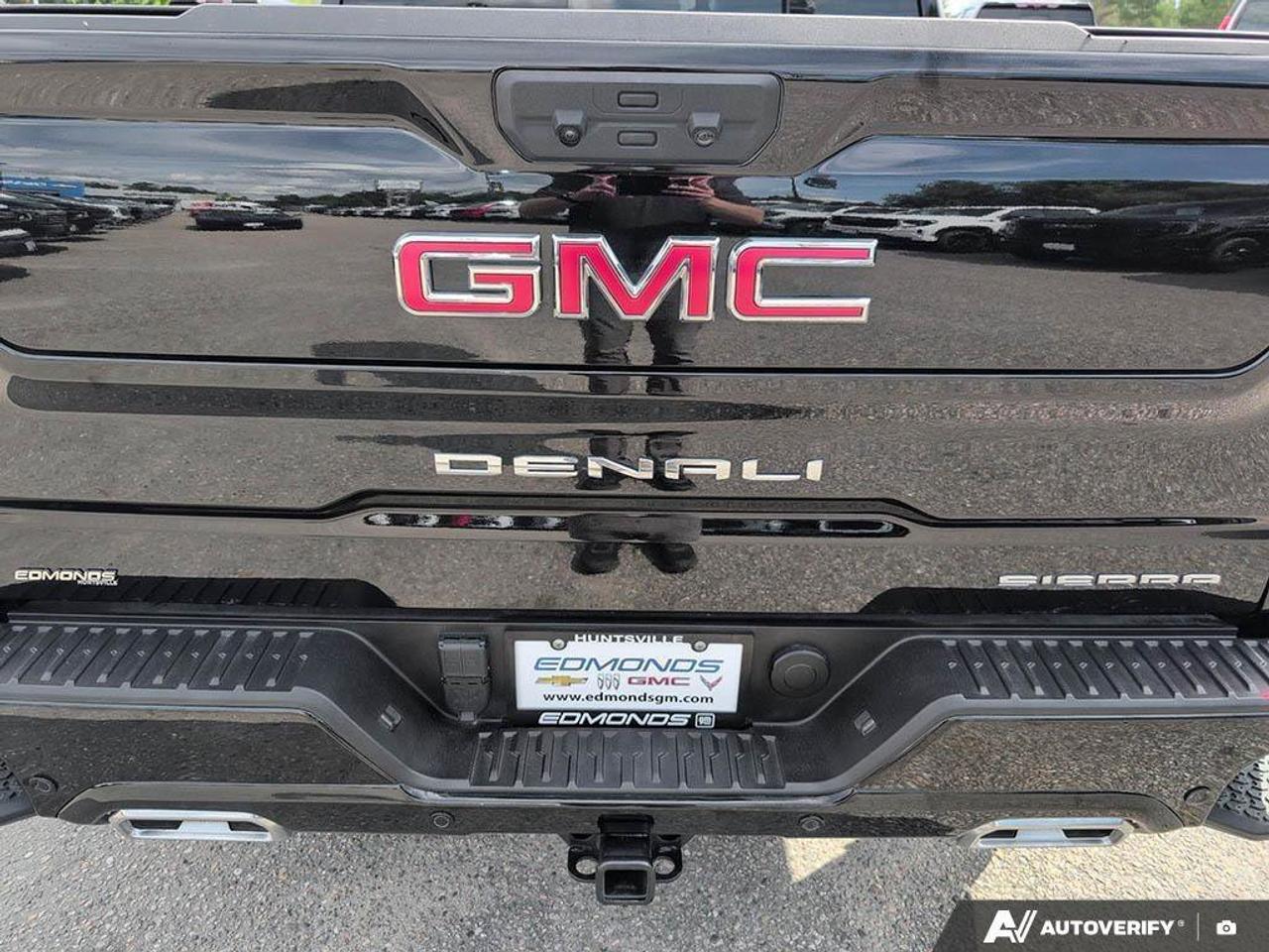 2025 GMC Sierra 1500 DenaliTrailer Brake Controller   Remote Start   He Photo