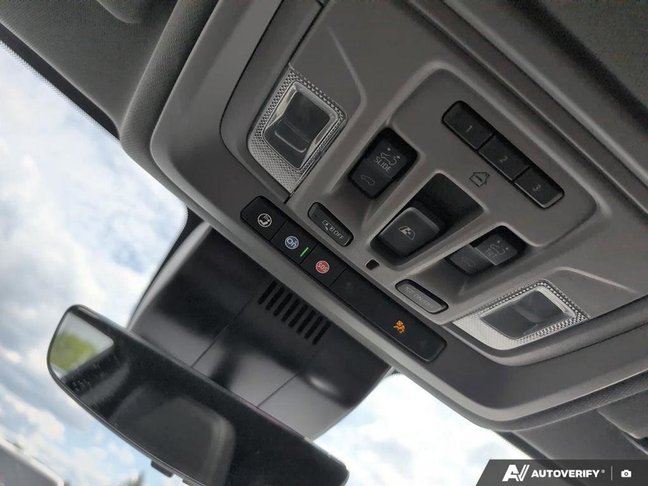 2025 GMC Sierra 1500 DenaliTrailer Brake Controller   Remote Start   He Photo