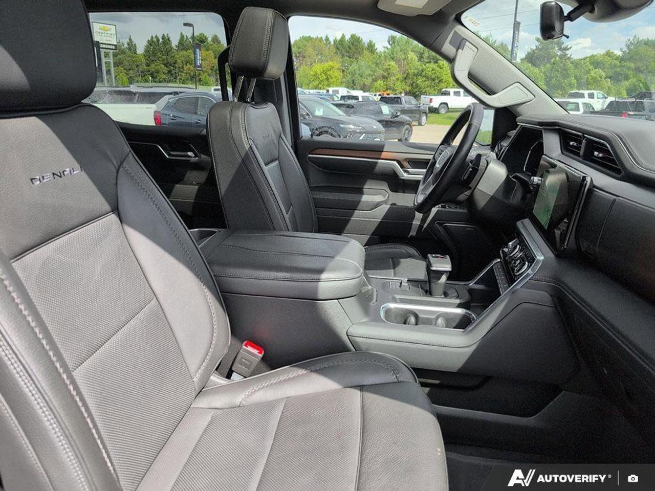 2025 GMC Sierra 1500 DenaliTrailer Brake Controller   Remote Start   He Photo