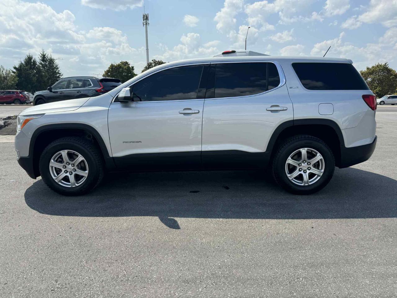 2019 GMC Acadia AWD 8 SEATER Photo