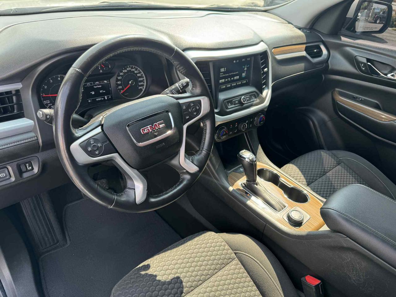 2019 GMC Acadia AWD 7 SEATER Photo