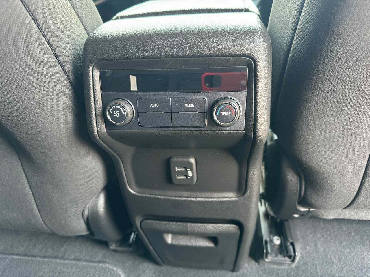 2019 GMC Acadia AWD 7 SEATER Photo