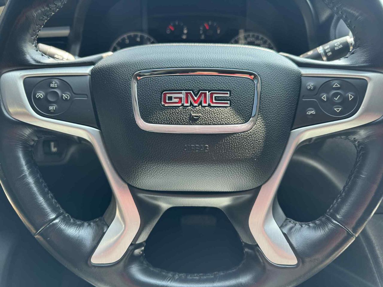 2019 GMC Acadia AWD 7 SEATER Photo