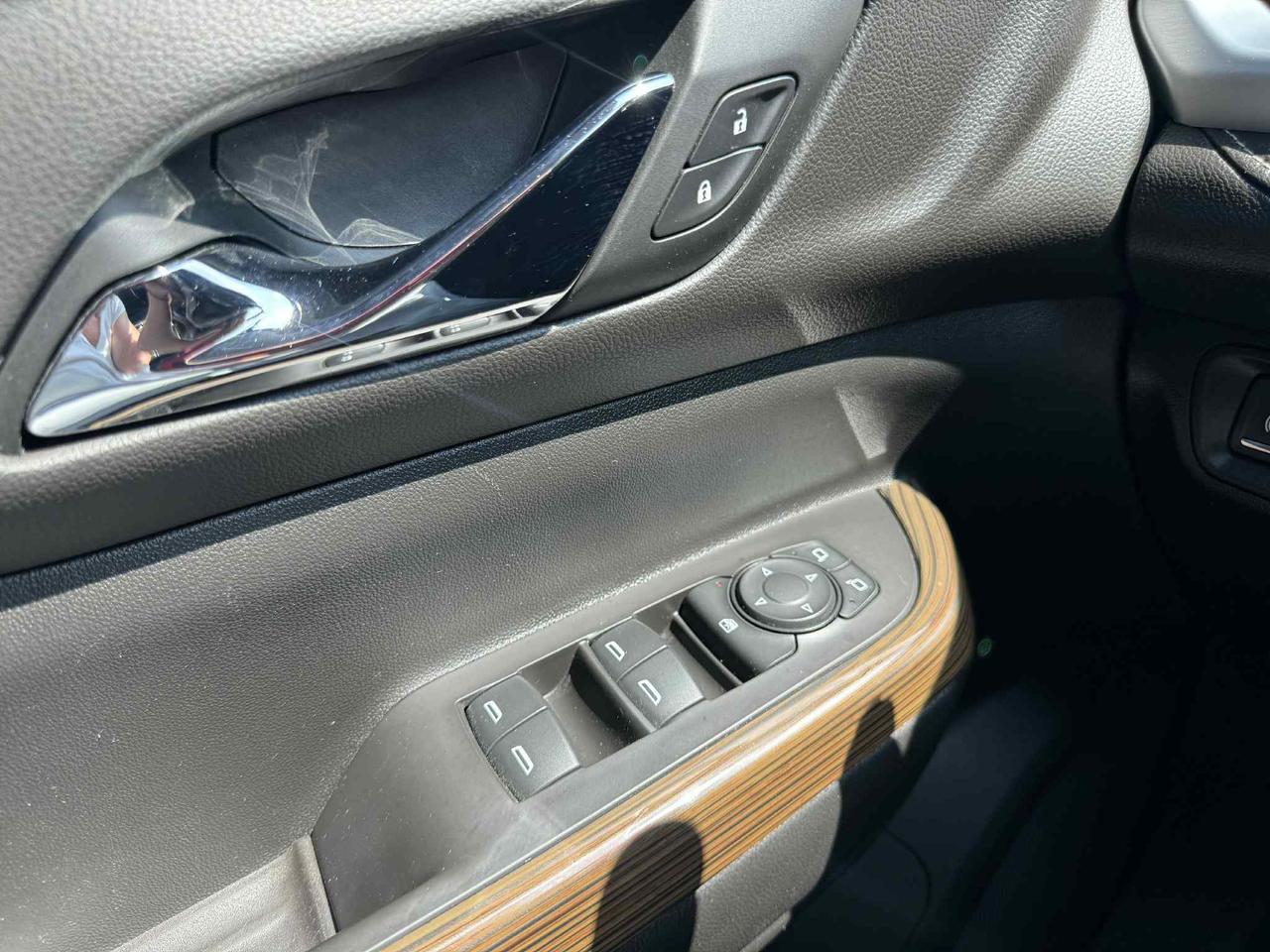 2019 GMC Acadia AWD 7 SEATER Photo