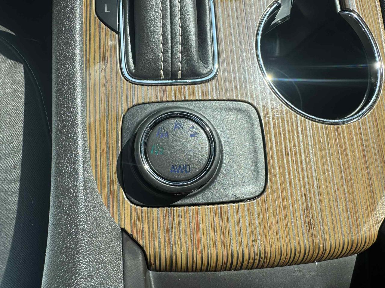 2019 GMC Acadia AWD 7 SEATER Photo