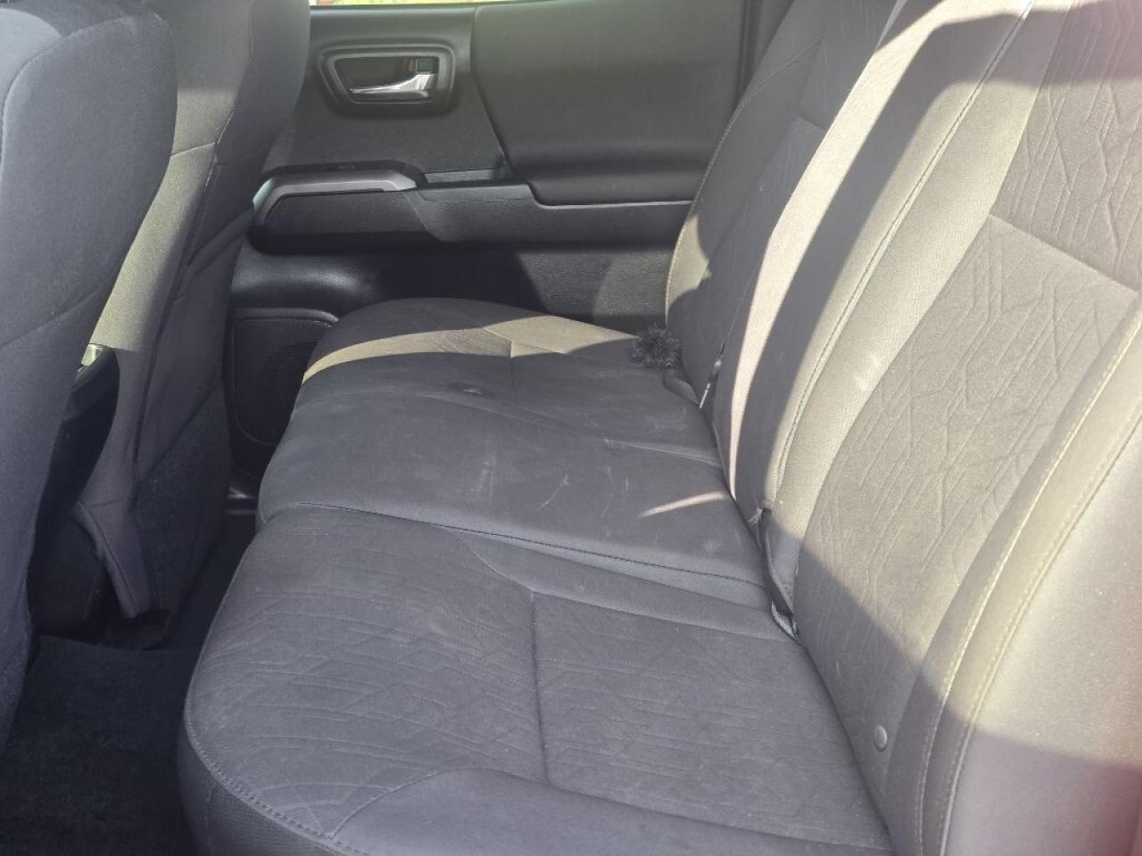 2017 Toyota Tacoma SR V6 4x4 Double Cab 127.4 in. WB Automatic Photo