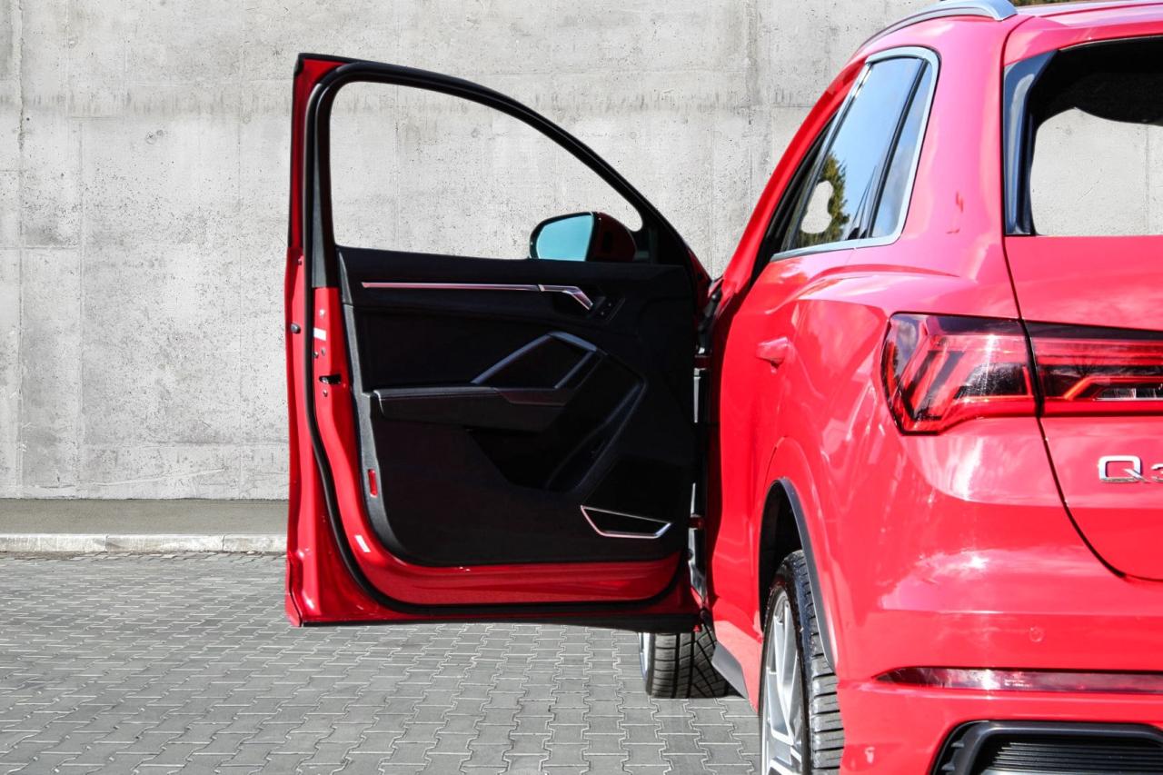 2019 Audi Q3 2.0 TFSI Quattro  Gps BkpCam HtdSeats Photo