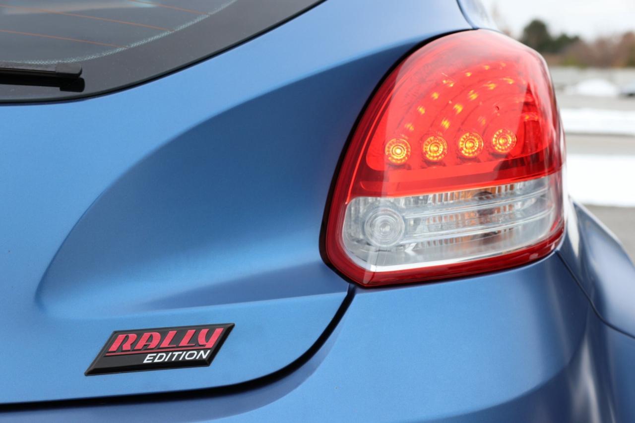 2016 Hyundai Veloster RALLY EDITION-COUPE-6S MANUAL/LEATHER/BACK UP CAM/ Photo