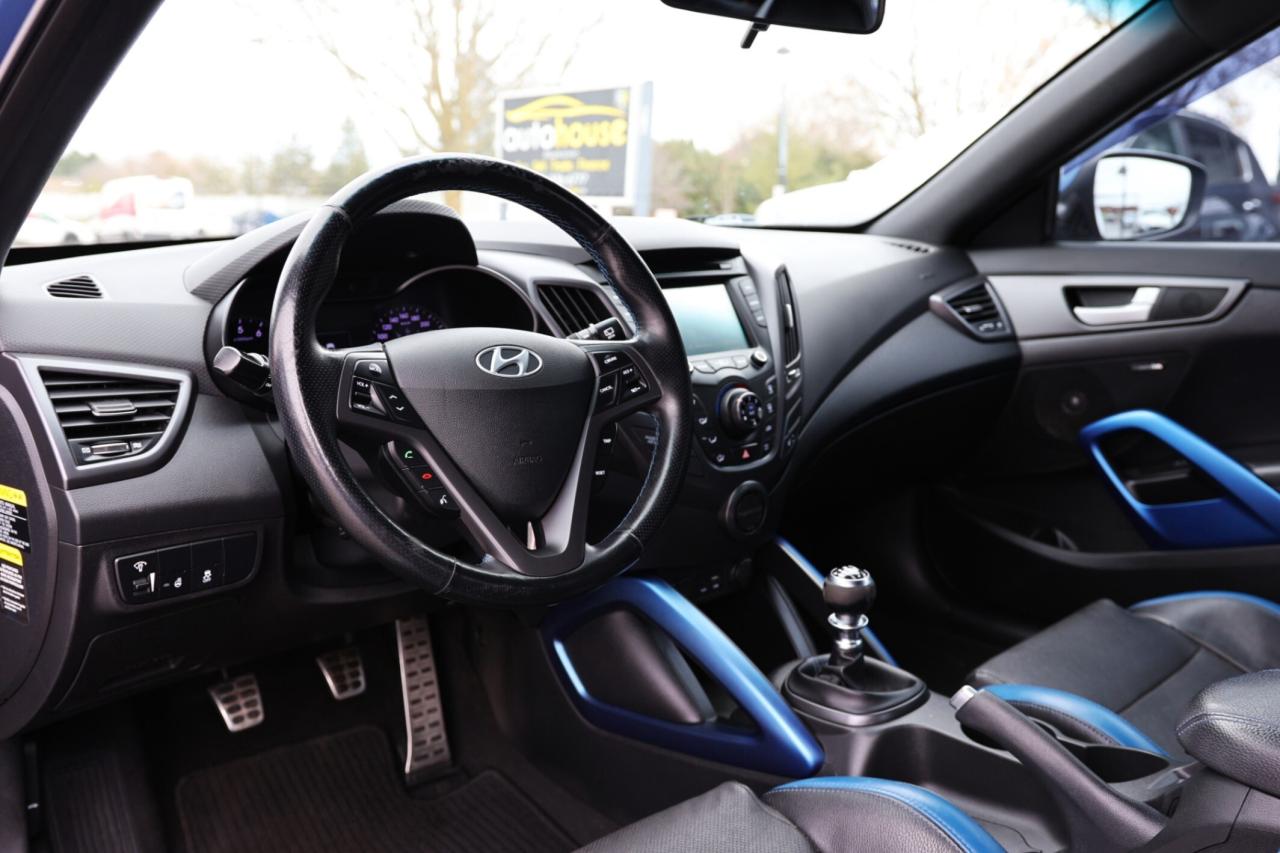 2016 Hyundai Veloster RALLY EDITION-COUPE-6S MANUAL/LEATHER/BACK UP CAM/ Photo