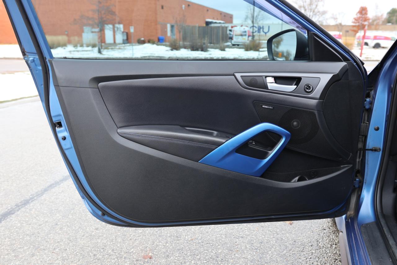 2016 Hyundai Veloster RALLY EDITION-COUPE-6S MANUAL/LEATHER/BACK UP CAM/ Photo