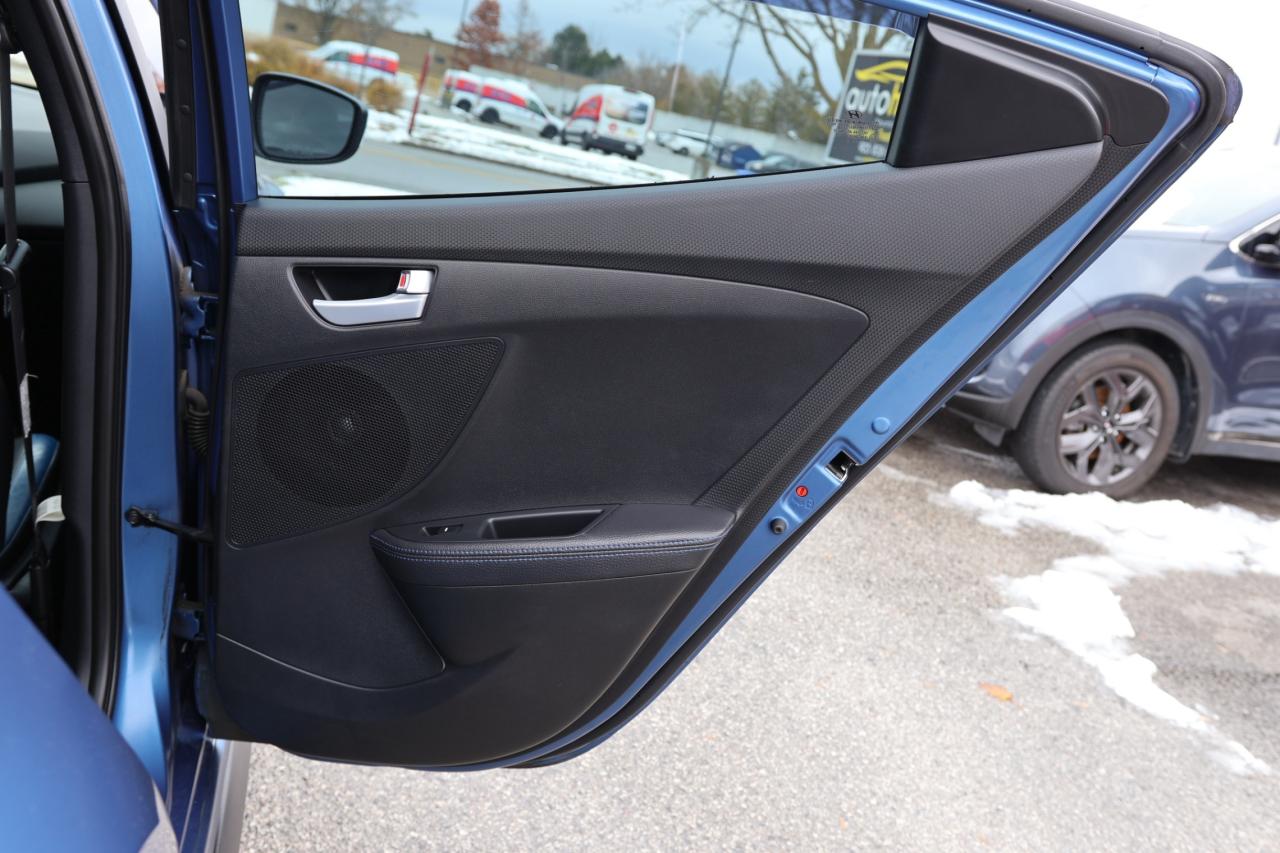 2016 Hyundai Veloster RALLY EDITION-COUPE-6S MANUAL/LEATHER/BACK UP CAM/ Photo