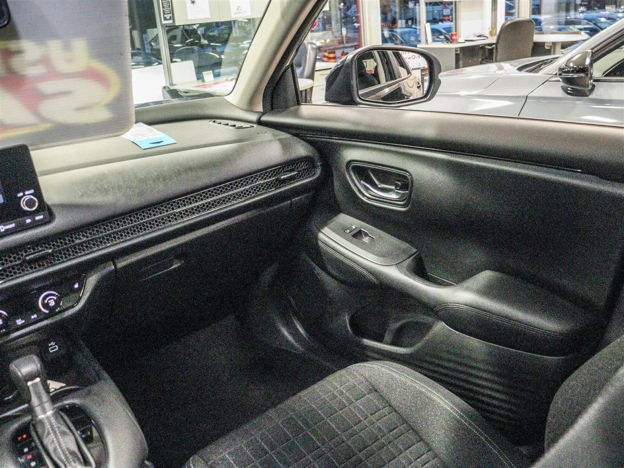 2023 Honda HR-V LX 2WD BACKUP CAM APPLE CARPLAY/ANDROID AUTO Photo