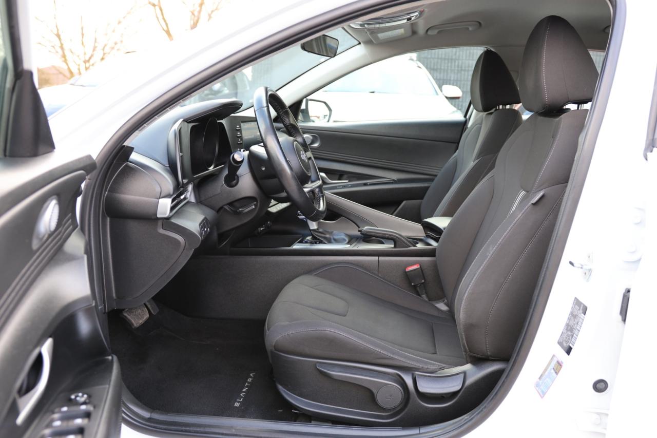 2021 Hyundai Elantra PREFERRED PKG/B CAM/CARPLAY/BLIS/LANE ASSIST/KEYLE Photo