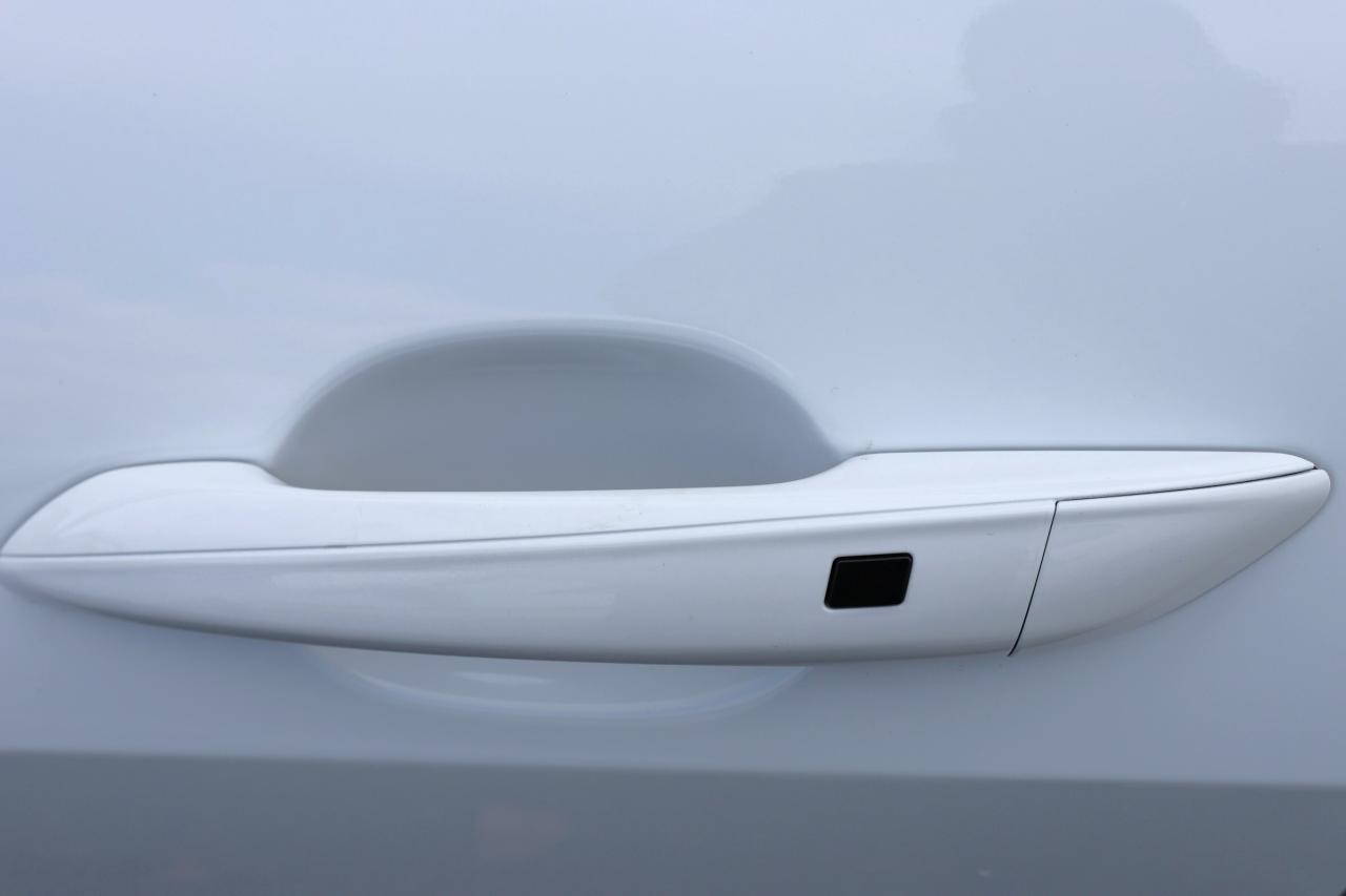 2021 Hyundai Elantra PREFERRED PKG/B CAM/CARPLAY/BLIS/LANE ASSIST/KEYLE Photo