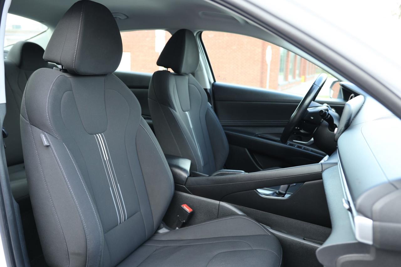 2021 Hyundai Elantra PREFERRED PKG/B CAM/CARPLAY/BLIS/LANE ASSIST/KEYLE Photo