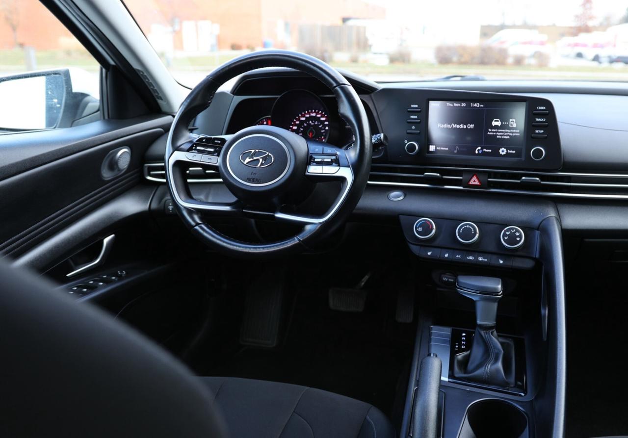 2021 Hyundai Elantra PREFERRED PKG/B CAM/CARPLAY/BLIS/LANE ASSIST/KEYLE Photo