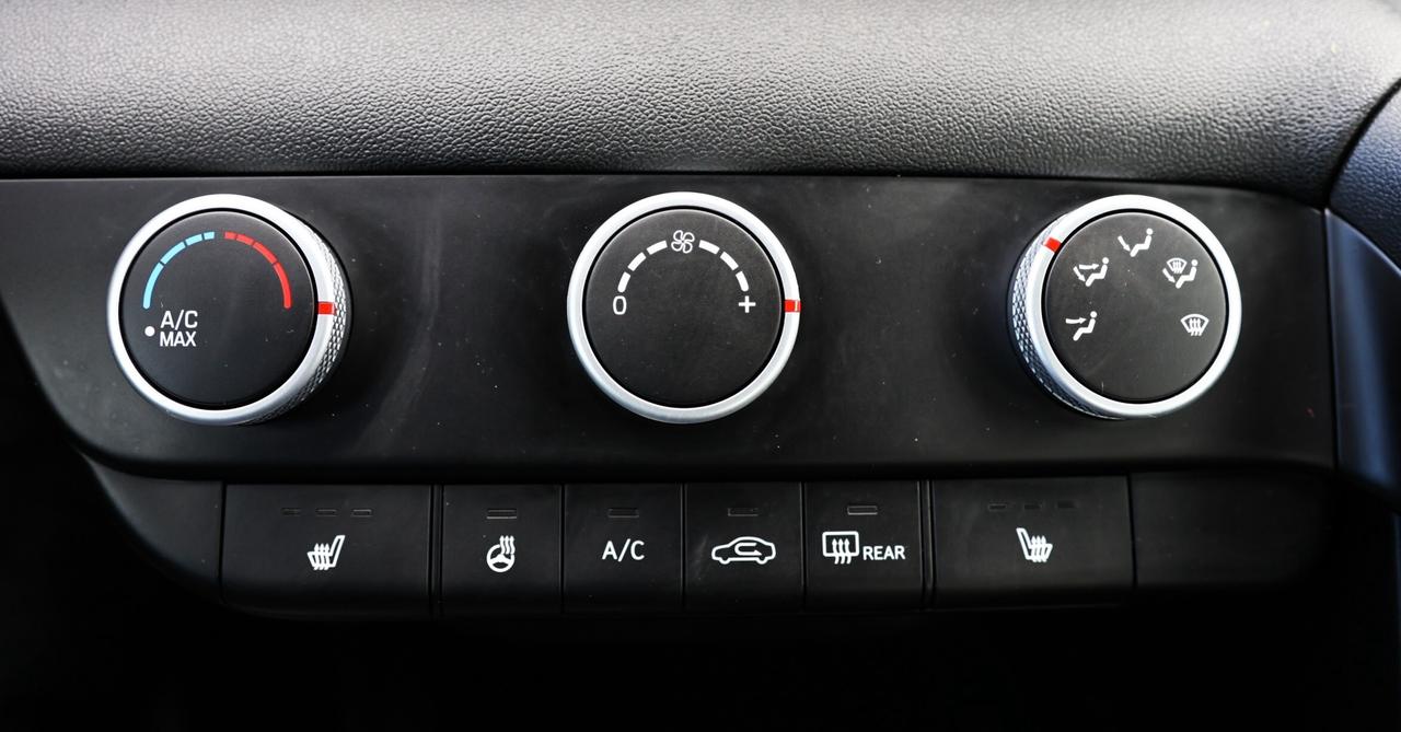 2021 Hyundai Elantra PREFERRED PKG/B CAM/CARPLAY/BLIS/LANE ASSIST/KEYLE Photo