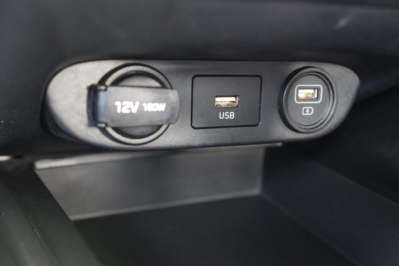 2021 Hyundai Elantra PREFERRED PKG/B CAM/CARPLAY/BLIS/LANE ASSIST/KEYLE Photo