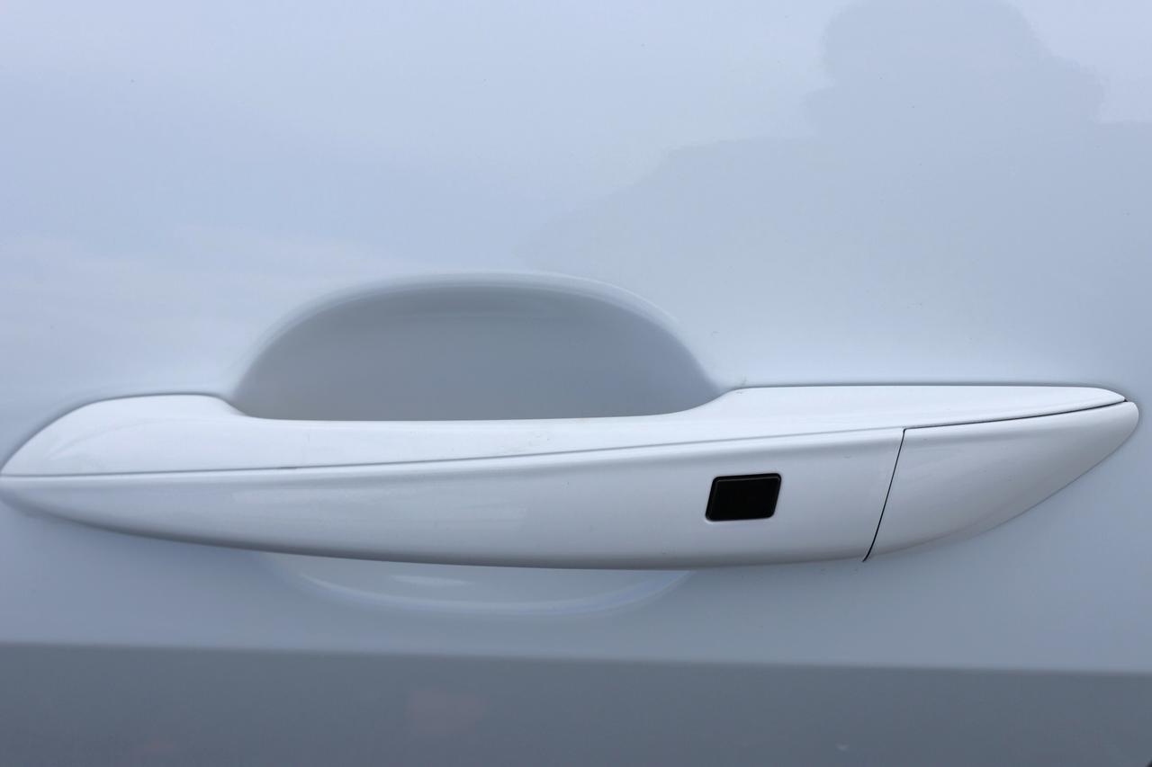 2021 Hyundai Elantra PREFERRED PKG/B CAM/CARPLAY/BLIS/LANE ASSIST/KEYLE Photo