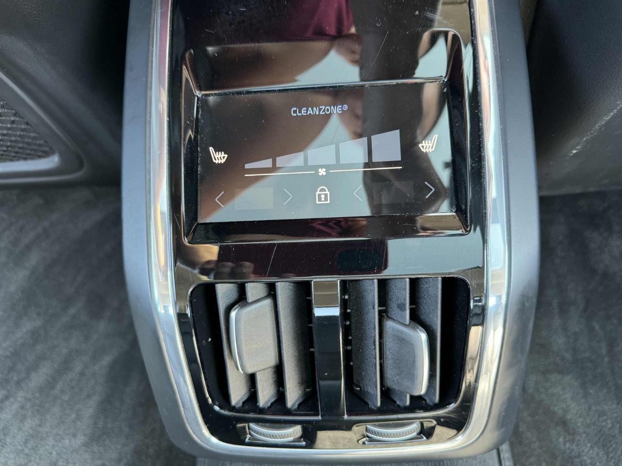 2020 Volvo S90 T6 AWD Inscription Photo