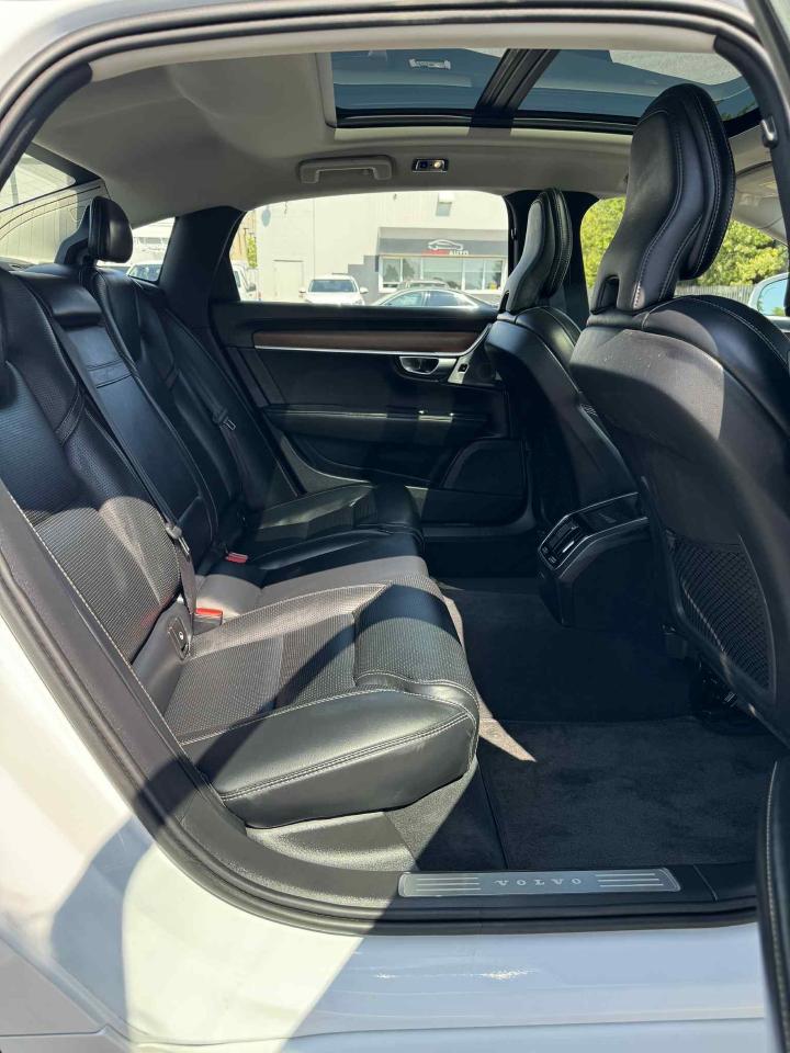 2020 Volvo S90 T6 AWD Inscription Photo