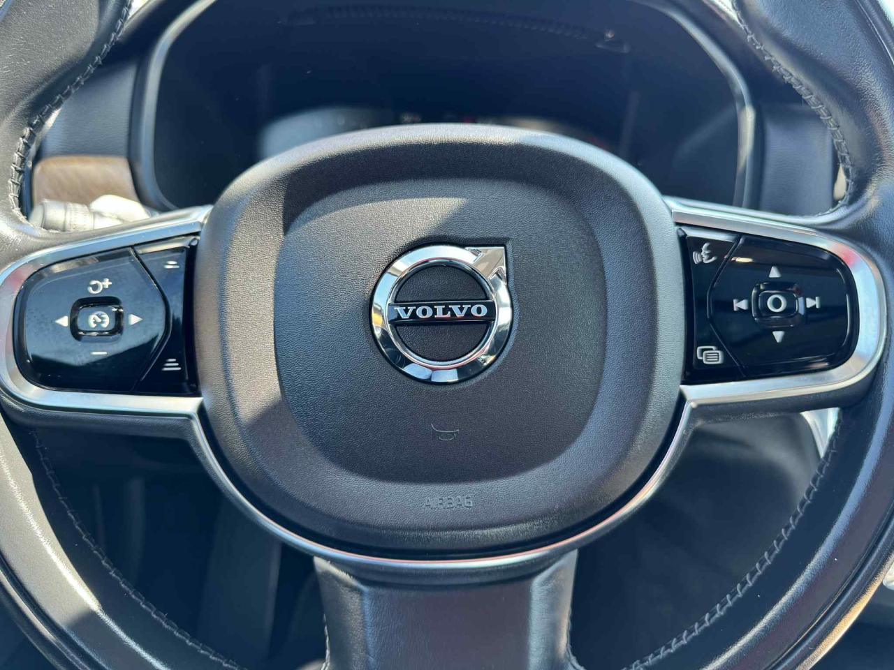 2020 Volvo S90 T6 AWD Inscription Photo