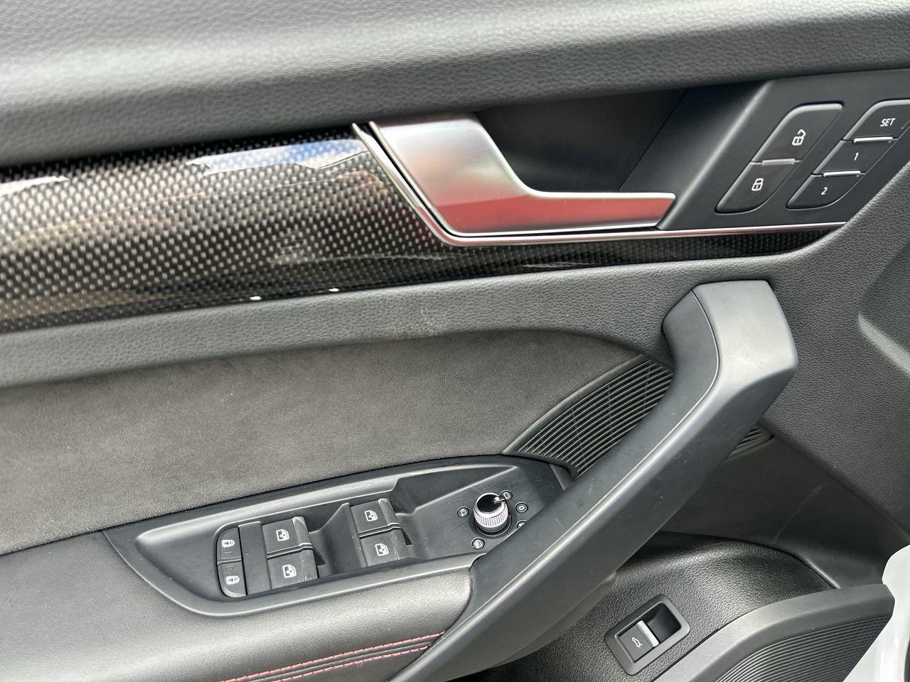 2023 Audi SQ5 Sportback 3.0T Technik   3.99% up to 48m Photo