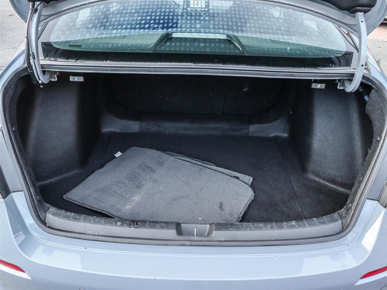 2024 Honda Civic Si 6-SPEED MANUAL TRANSMISSION SUNROOF Photo