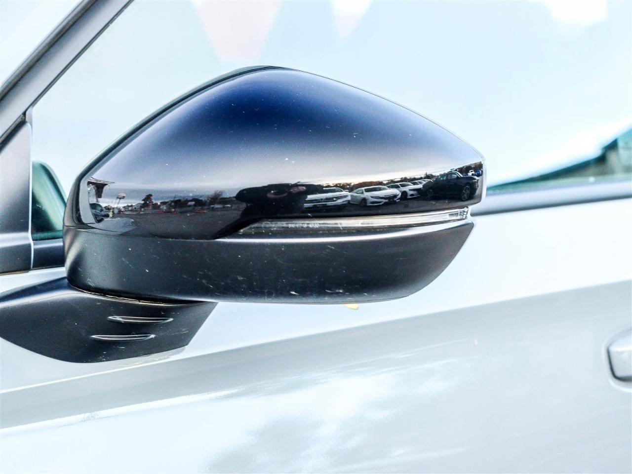 2024 Honda Civic Si 6-SPEED MANUAL TRANSMISSION SUNROOF Photo