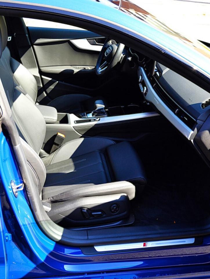 2023 Audi A5 Progressiv 45 TFSI quattro S-LINE Photo