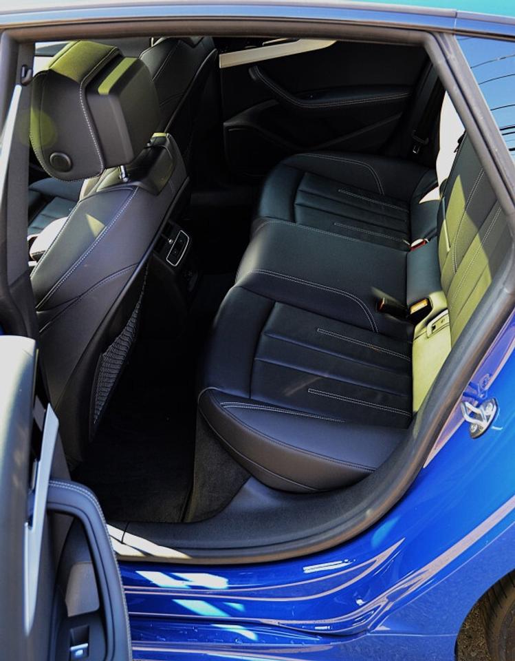 2023 Audi A5 Progressiv 45 TFSI quattro S-LINE Photo