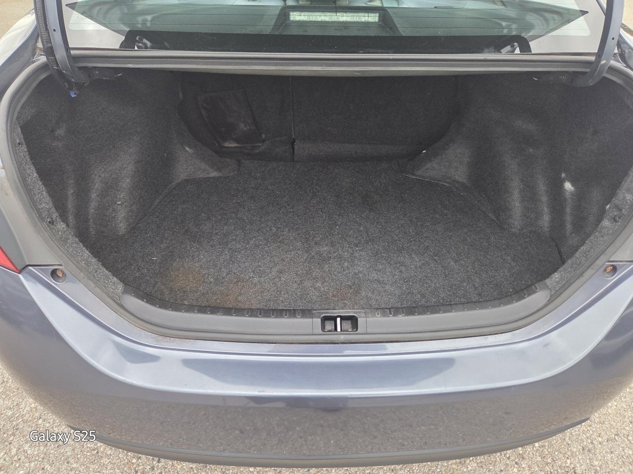 2015 Toyota Corolla LE AUTO AIR BLUE TOOTH REAR VIEW CAMERA $ 11,988.0 Photo