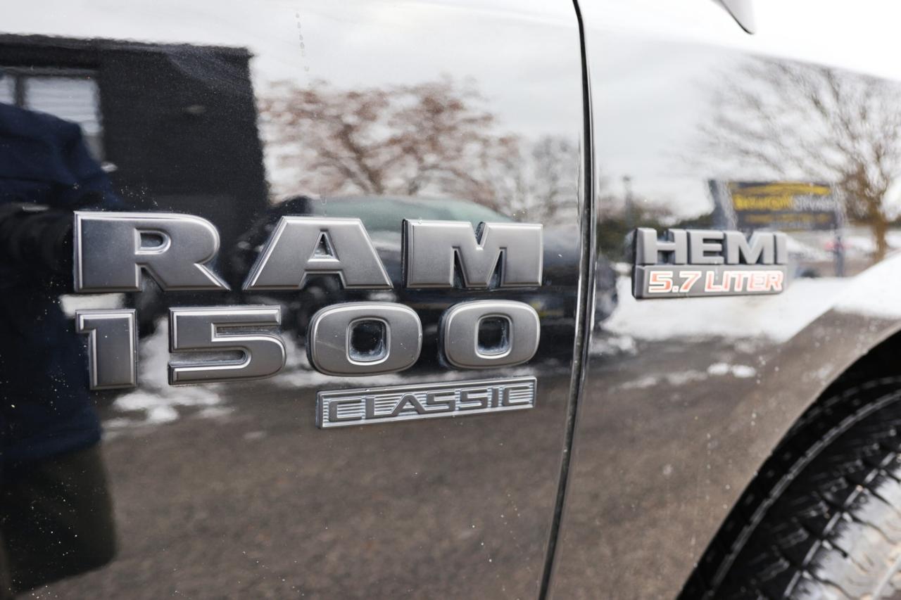 2019 RAM 1500 Classic CLASSIC-4WD-5.7L HEMI/CREWCAB/CARPLAY/P SEAT/B CAM Photo