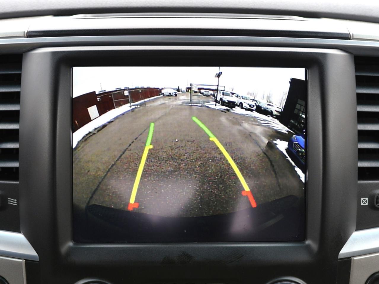 2019 RAM 1500 Classic CLASSIC-4WD-5.7L HEMI/CREWCAB/CARPLAY/P SEAT/B CAM Photo