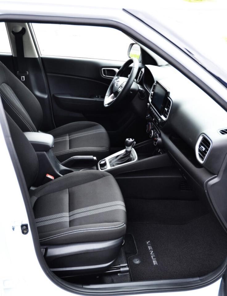 2023 Hyundai Venue SEL I 1 OWNER I NO ACCIDENT I VERY CLEAN Photo