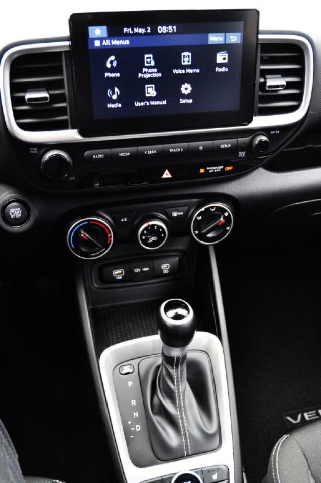 2023 Hyundai Venue SEL I 1 OWNER I NO ACCIDENT I VERY CLEAN Photo