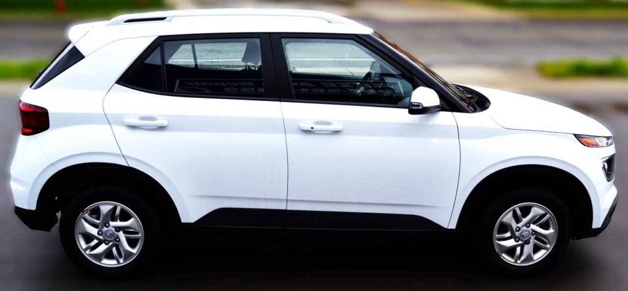2023 Hyundai Venue SEL I 1 OWNER I NO ACCIDENT I VERY CLEAN Photo