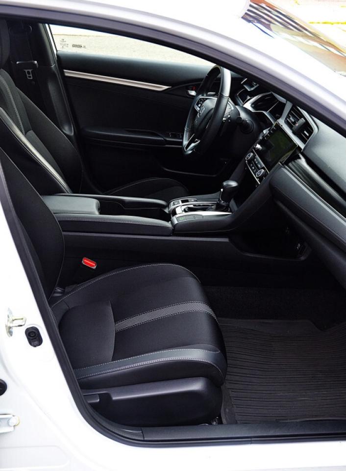 2020 Honda Civic Sedan Sport CVT Photo