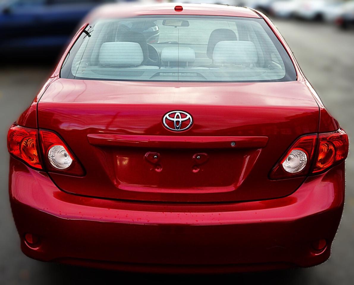 2009 Toyota Corolla Base 4dr Sedan Photo3