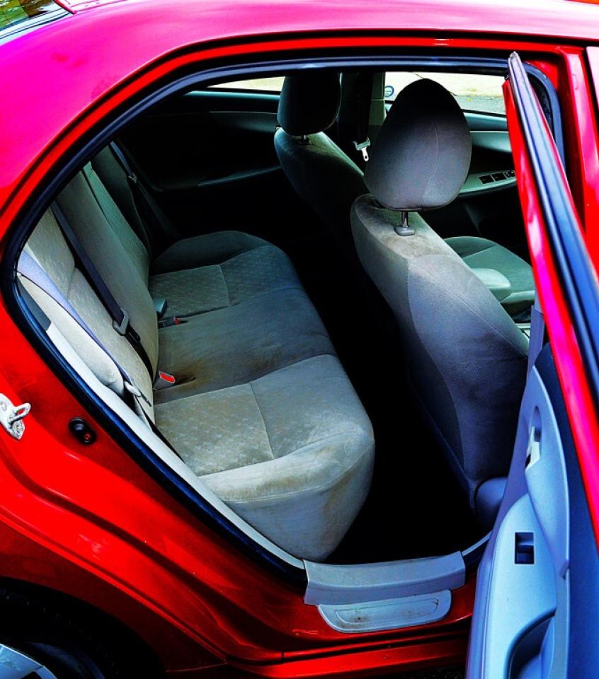 2009 Toyota Corolla Base 4dr Sedan Photo