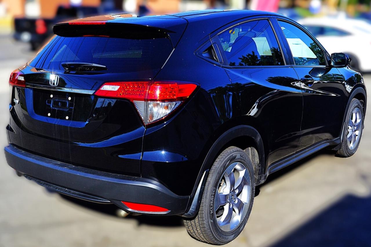 2022 Honda HR-V LX 4dr SUV (1.8L 4cyl CVT) Photo