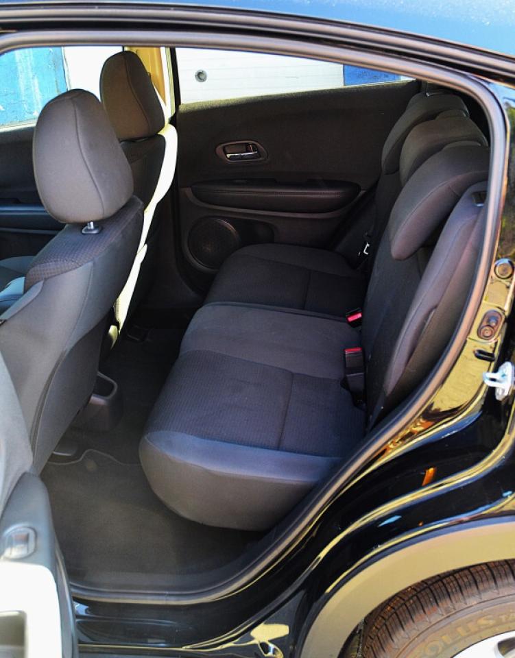 2022 Honda HR-V LX 4dr SUV (1.8L 4cyl CVT) Photo