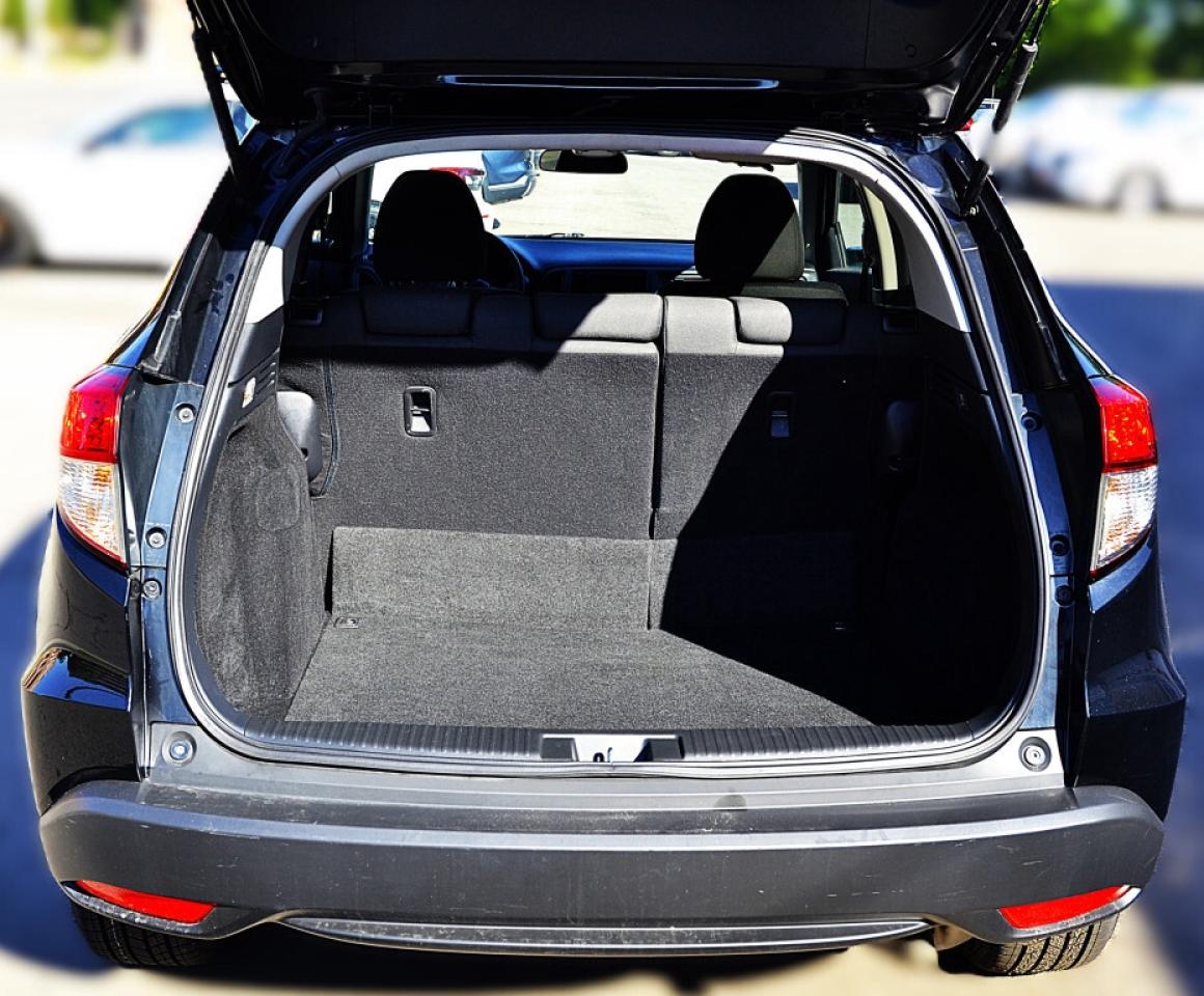 2022 Honda HR-V LX 4dr SUV (1.8L 4cyl CVT) Photo