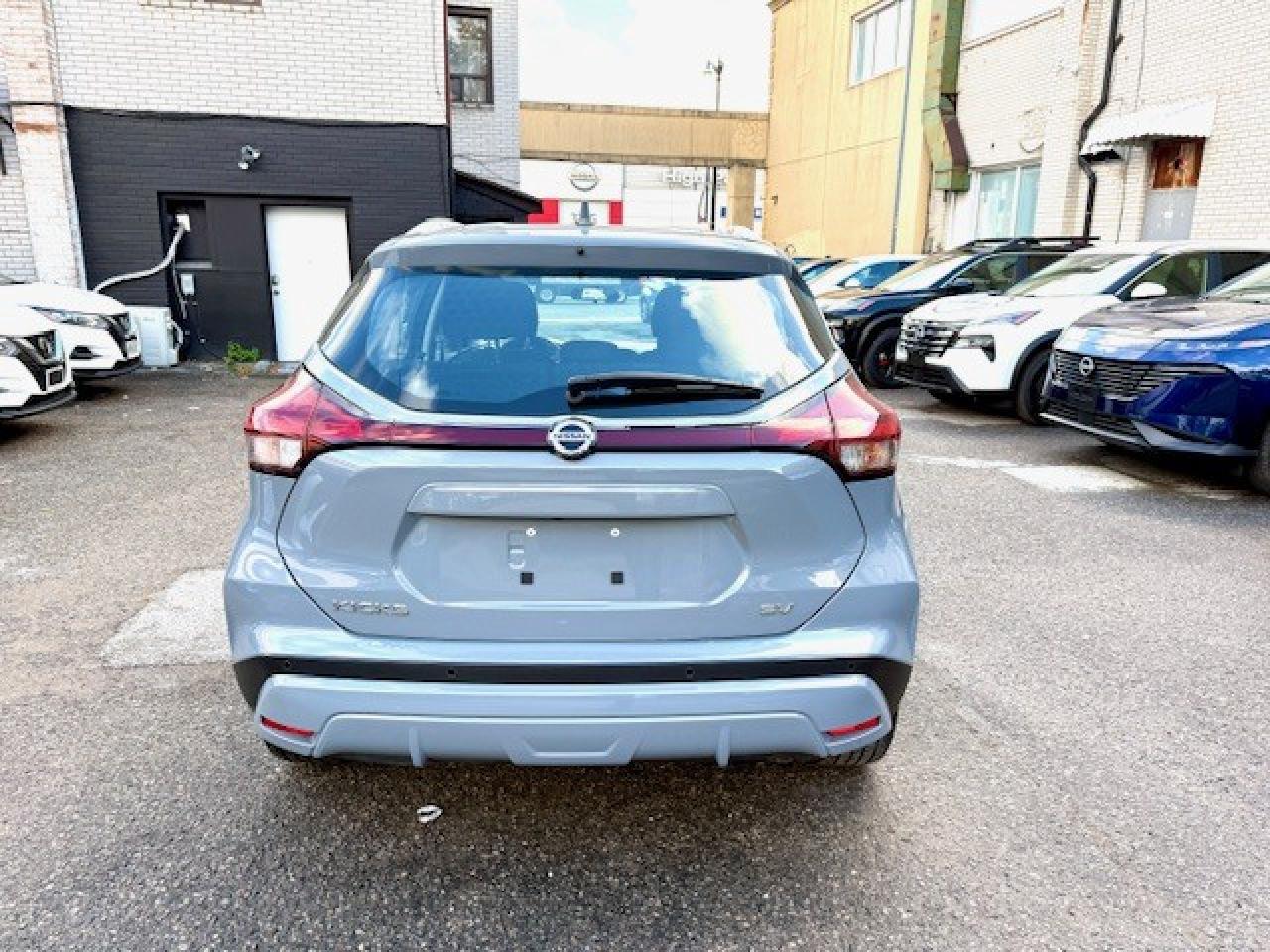 2021 Nissan Kicks SV, APPLE CARPLAY, HEATED SEATS, PUSH BUTTON, SIRI Photo