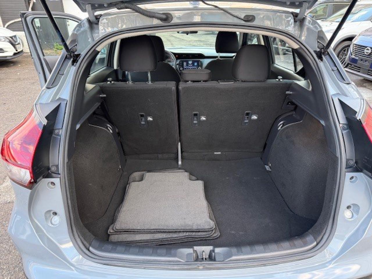 2021 Nissan Kicks SV, APPLE CARPLAY, HEATED SEATS, PUSH BUTTON, SIRI Photo