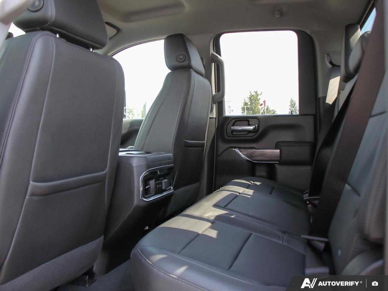 2023 Chevrolet SILVERADO 2500HD LTZLTZ DURAMAX, DOUBLE, 4X4, NAV, HTD/COOL, 1-OWNE Photo