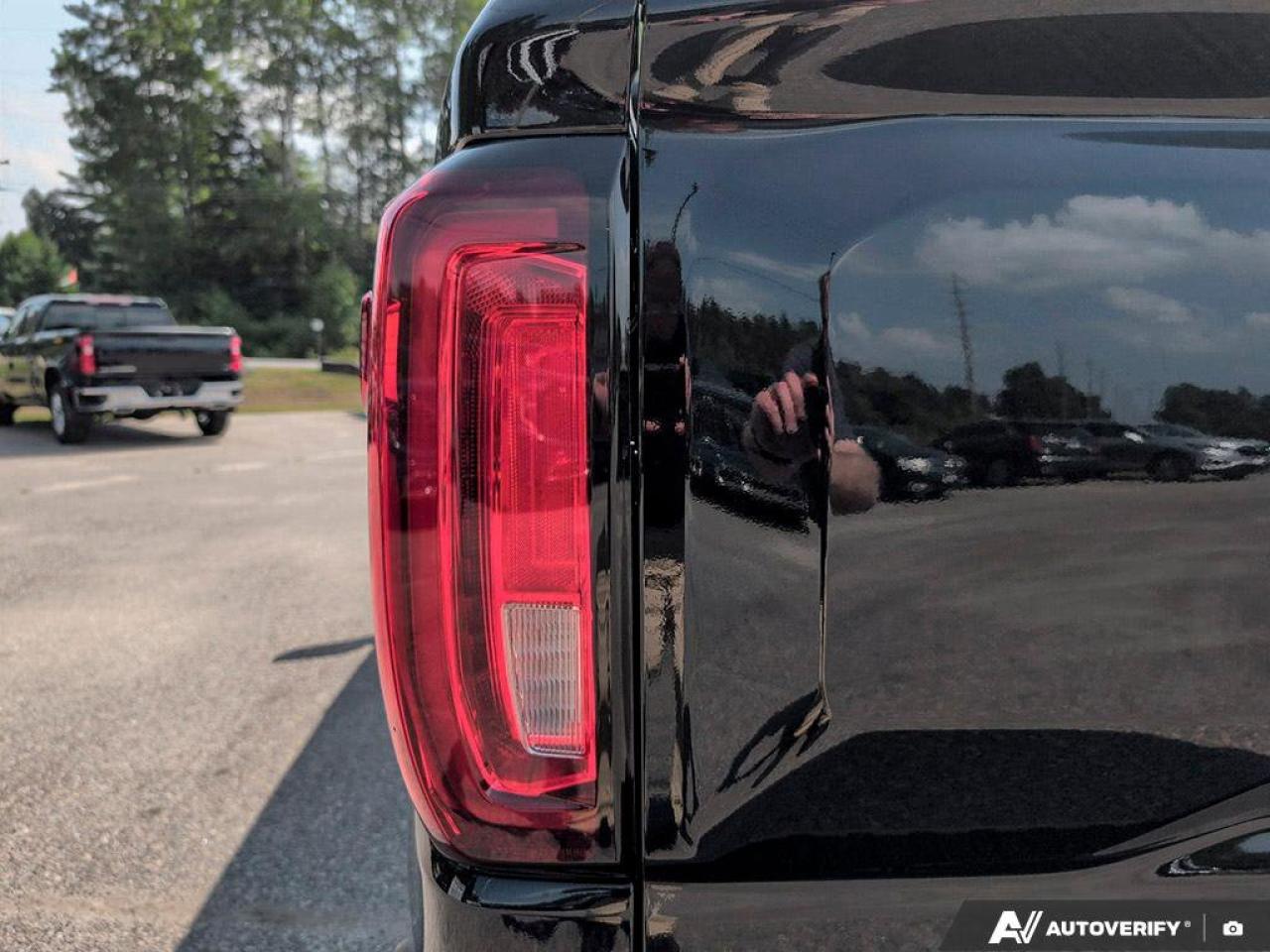 2022 GMC Sierra 1500 DenaliDenali   Remote Start   Trailer Brake Contro Photo