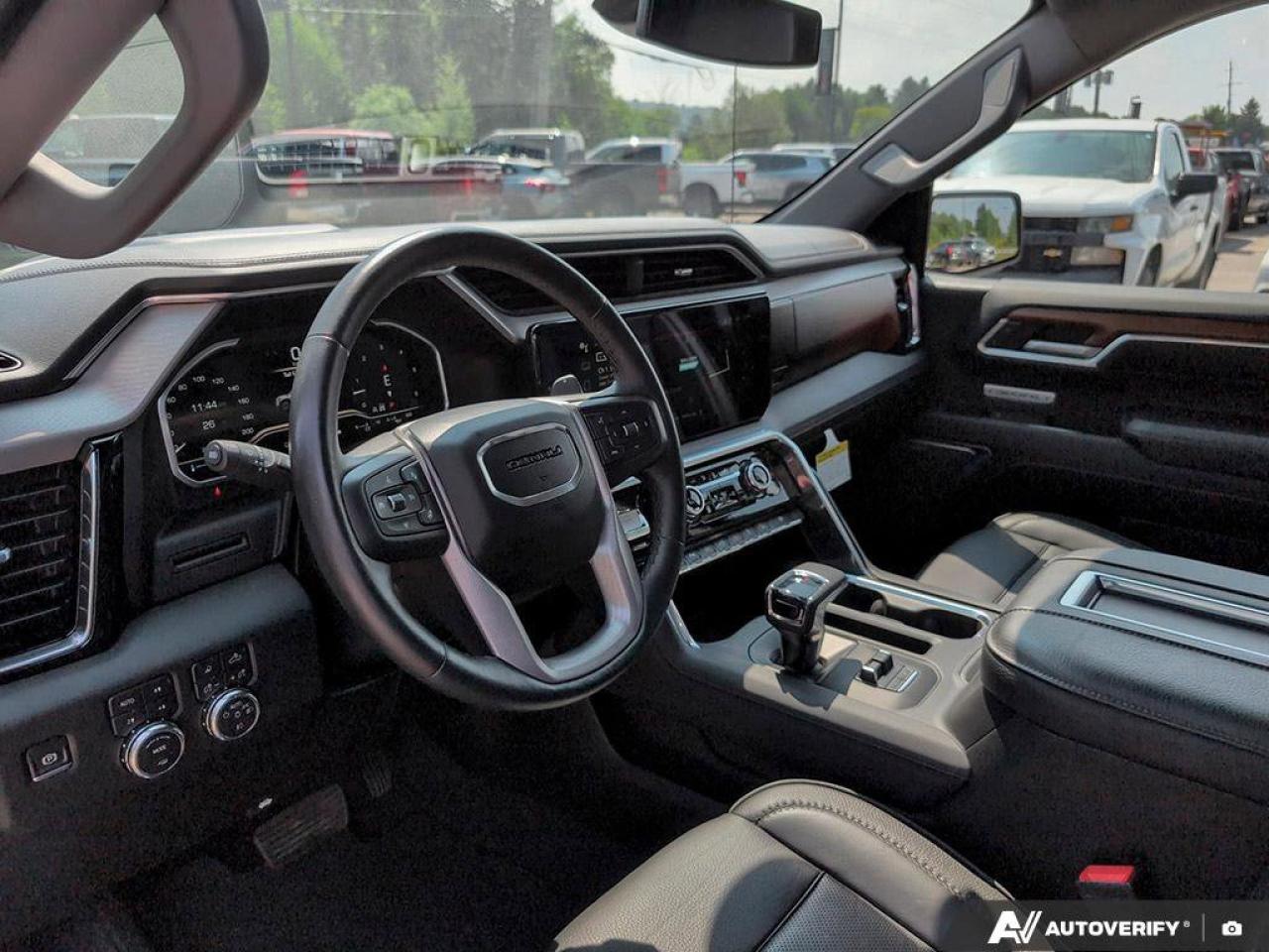 2022 GMC Sierra 1500 DenaliDenali   Remote Start   Trailer Brake Contro Photo