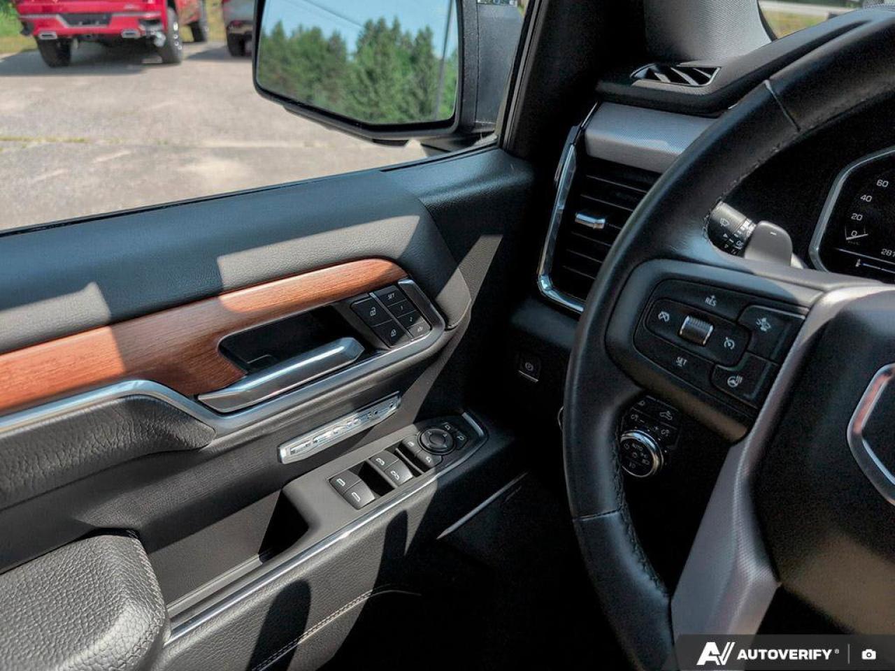 2022 GMC Sierra 1500 DenaliDenali   Remote Start   Trailer Brake Contro Photo