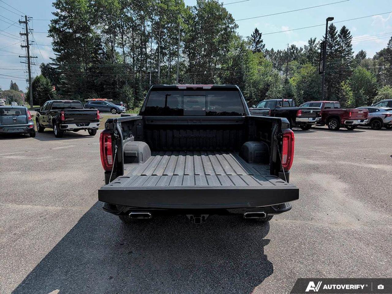 2022 GMC Sierra 1500 DenaliDenali   Remote Start   Trailer Brake Contro Photo